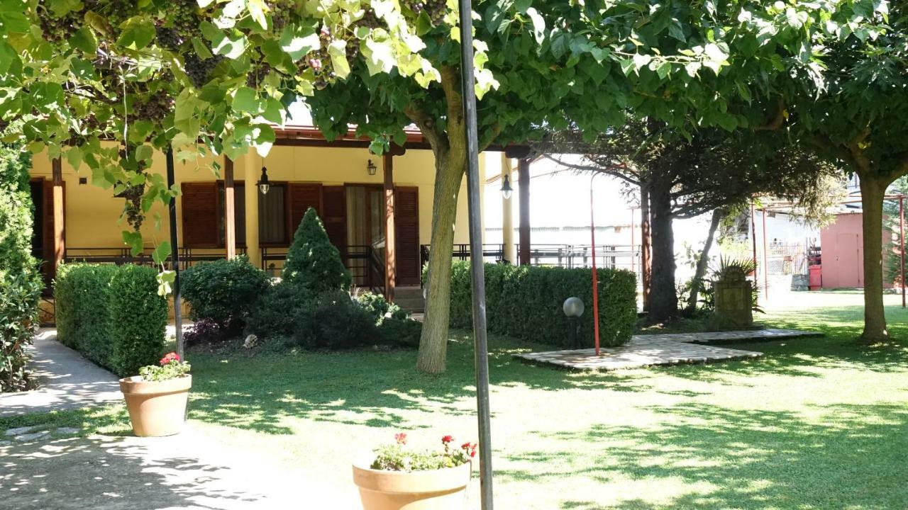 Garden Beach House Paralia Pantaleimonos Ngoại thất bức ảnh